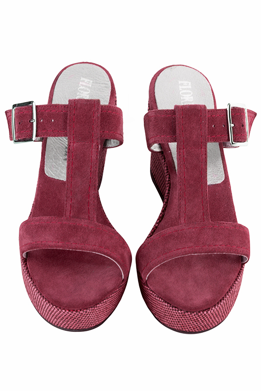 Raspberry red women's fully open mule sandals. Round toe. Medium wedge soles. Top view - Florence KOOIJMAN